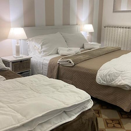 Bed and Breakfast Bb Essenze Palermo Exterior foto
