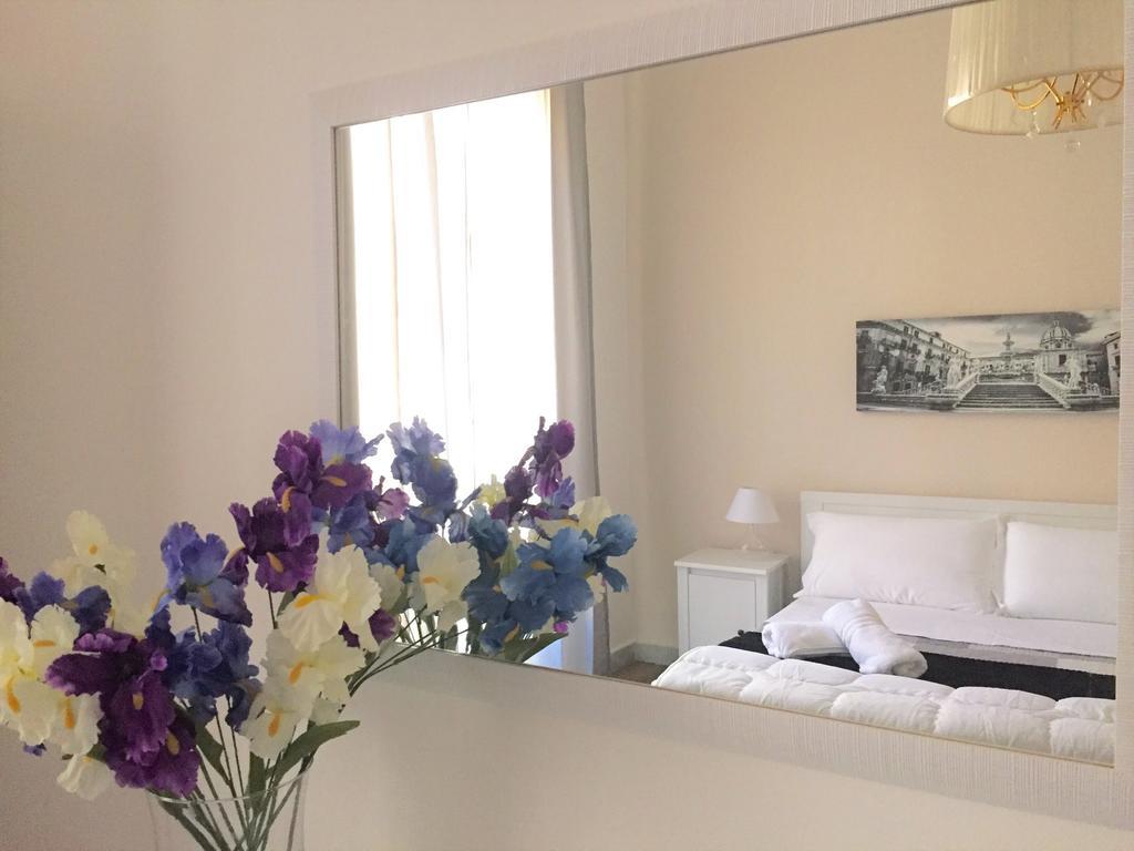 Bed and Breakfast Bb Essenze Palermo Exterior foto