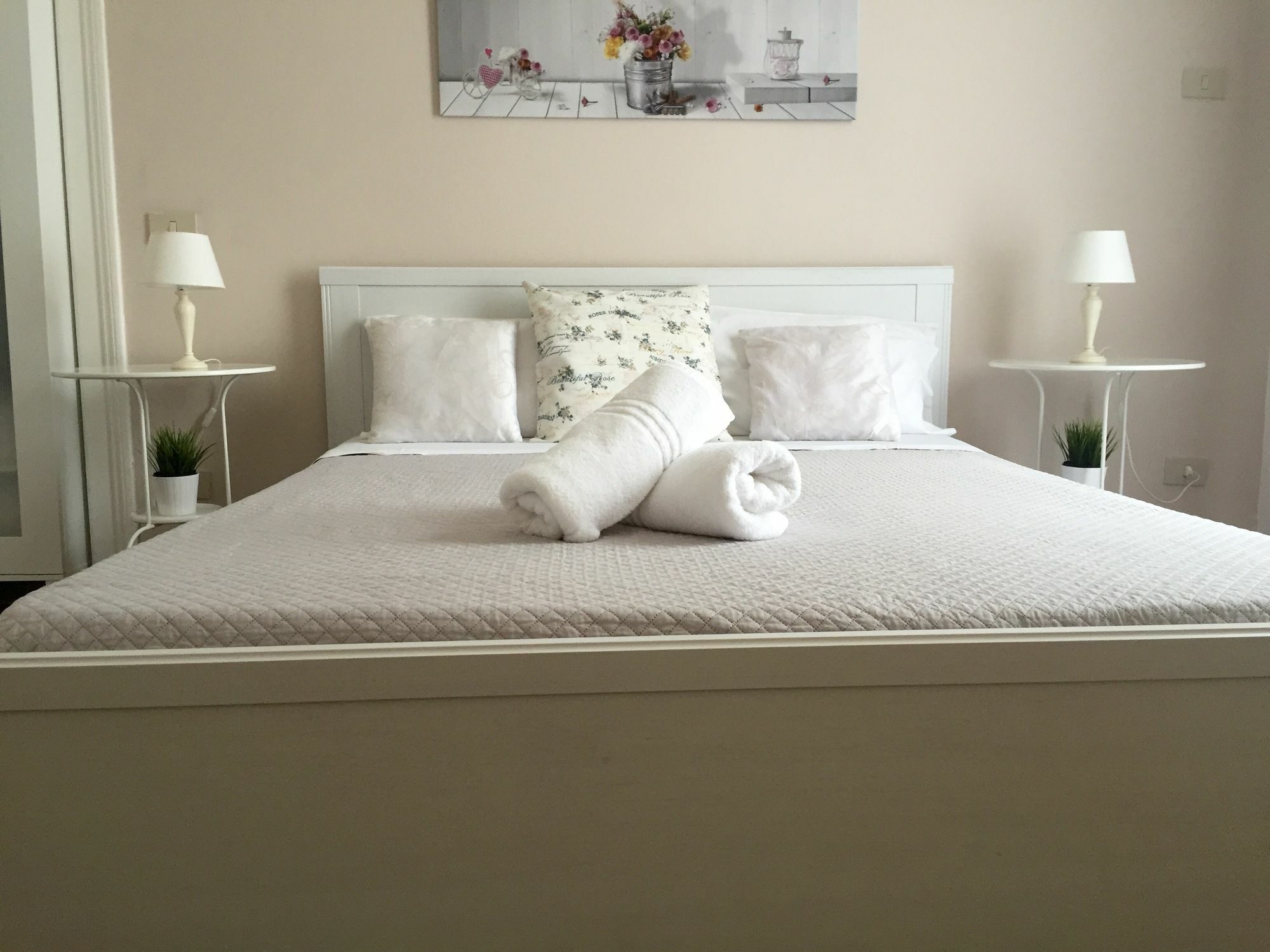 Bed and Breakfast Bb Essenze Palermo Exterior foto